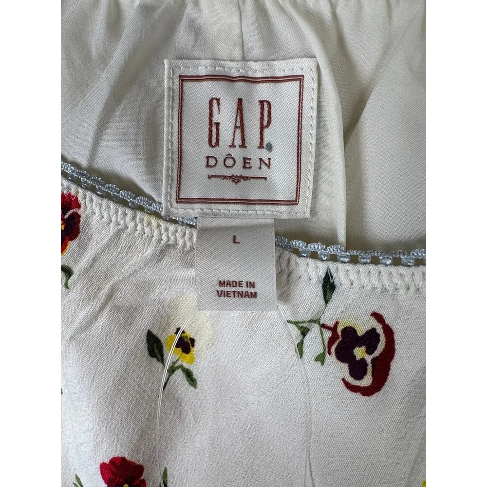 Gap x DOEN new tags